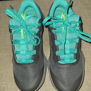 Columbia womens shoes